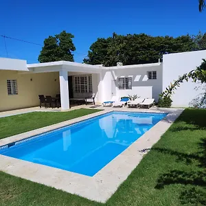 Deluxe Costambar Villa