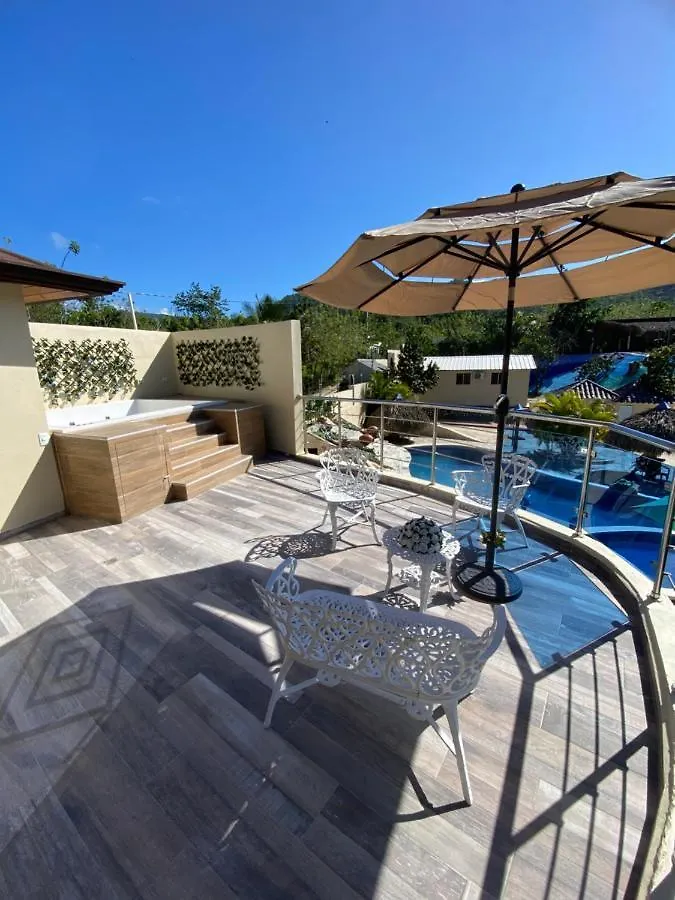 Arcadia Caribbean Village